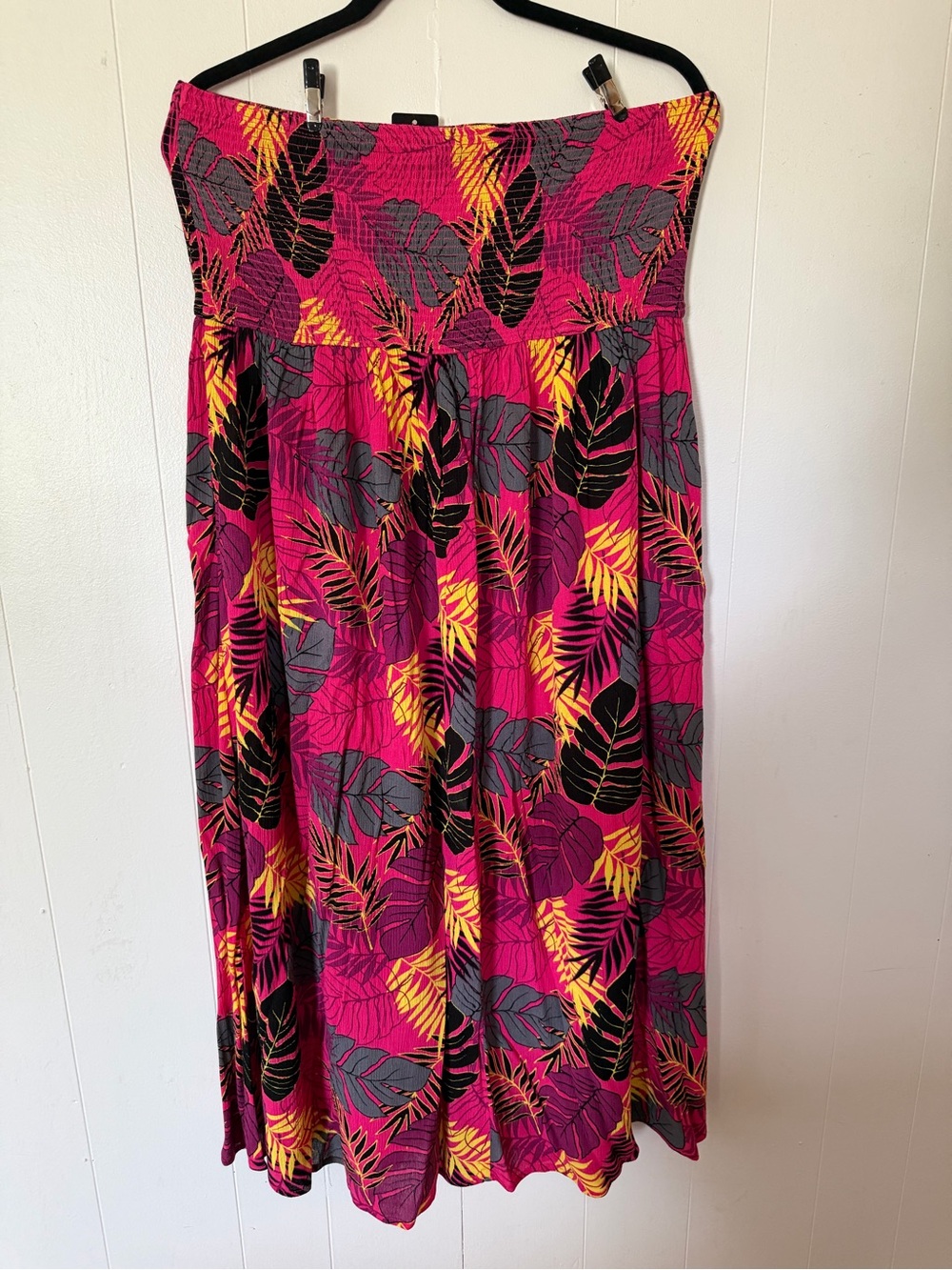 Torrid Tropical Leaf Smocked Strapless Midi Dress NWT Size 1X 14/16 - Picture 2 of 3